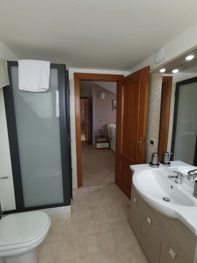סנטה מריה קפואה וטרה B&B Louise מראה חיצוני תמונה