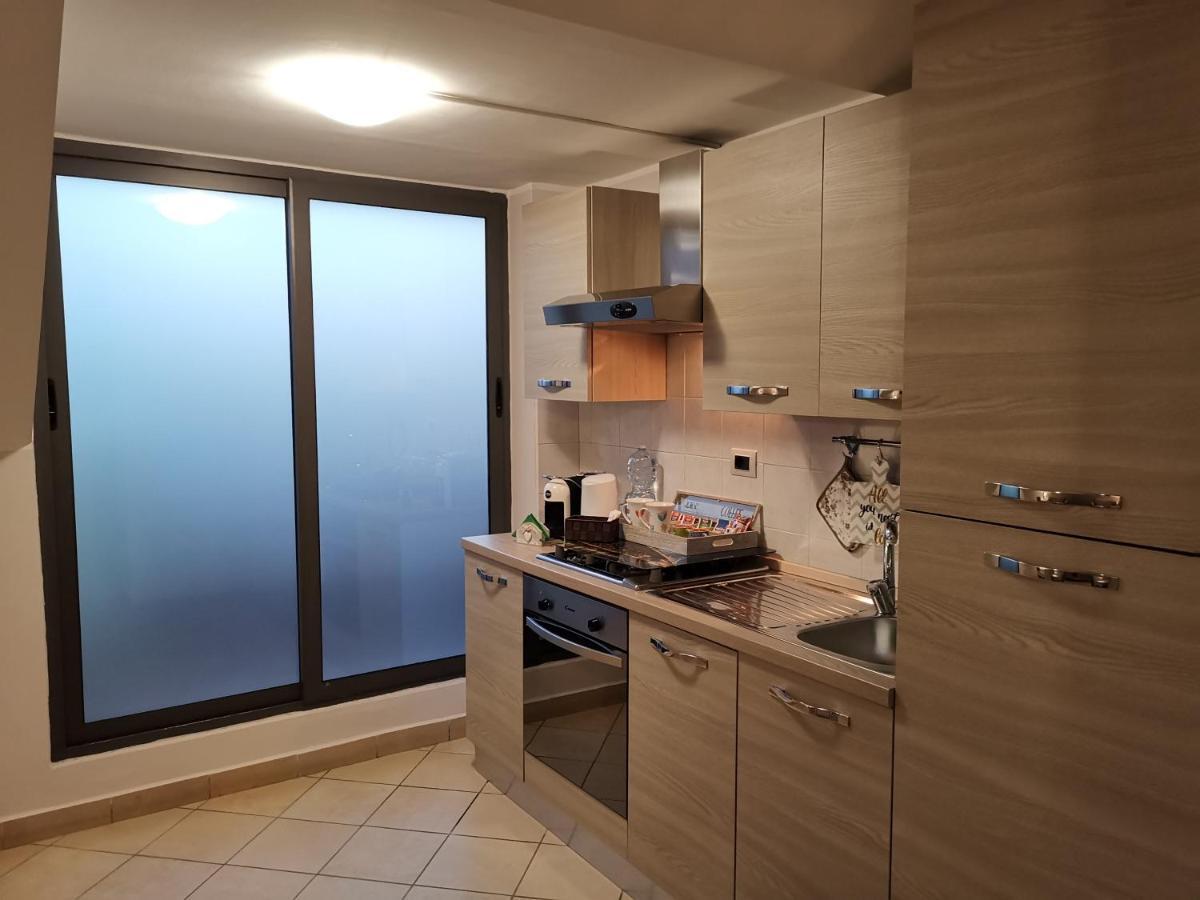 סנטה מריה קפואה וטרה B&B Louise מראה חיצוני תמונה