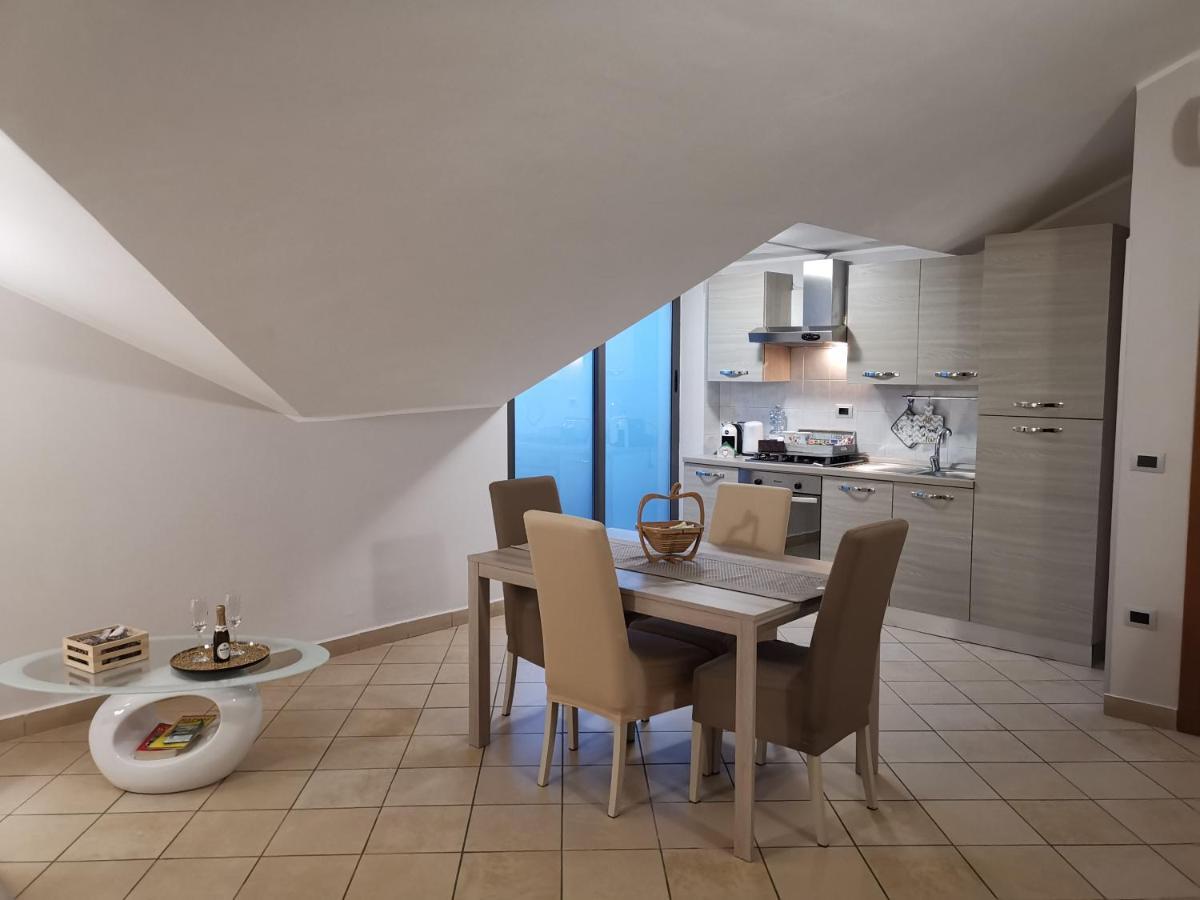 סנטה מריה קפואה וטרה B&B Louise מראה חיצוני תמונה