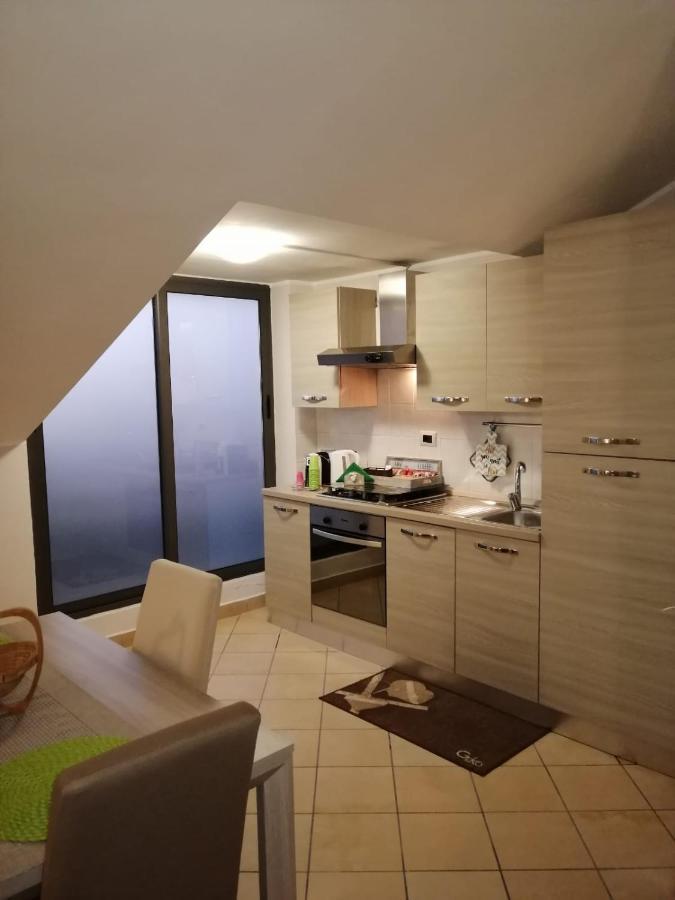 סנטה מריה קפואה וטרה B&B Louise מראה חיצוני תמונה